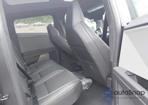 2025 Tesla Cybertruck All-Wheel Drive z USA, uszkodzony, nr VIN 7G2CEHED1SA061865